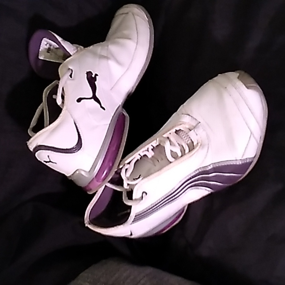 PUMA GYM SHOES